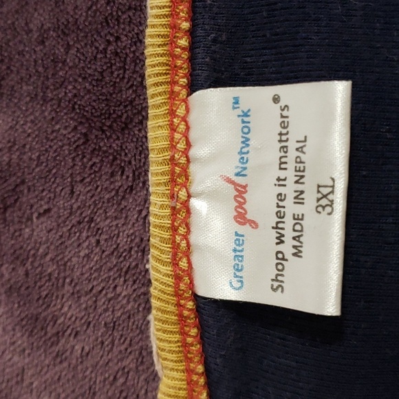 Greater Good Netwok. Colorful Oversize Sweatshirt. Decorative Embroidery Size 3X - Picture 13 of 14